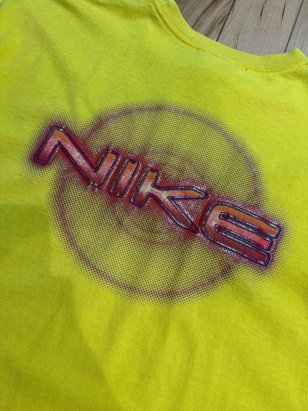 Vintage Y2K Yellow Nike Center Swoosh Graphic Tee - Picture 5 of 8